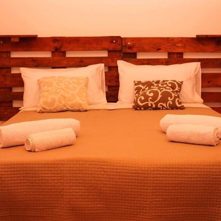 A Rizzilla Guest House ニコーテラ エクステリア 写真